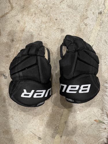 Bauer 11" Vapor X3.0 Gloves SIGNED BY DREW DOUGHTY, ANZE KOPITAR, TYLER TOFFOLI