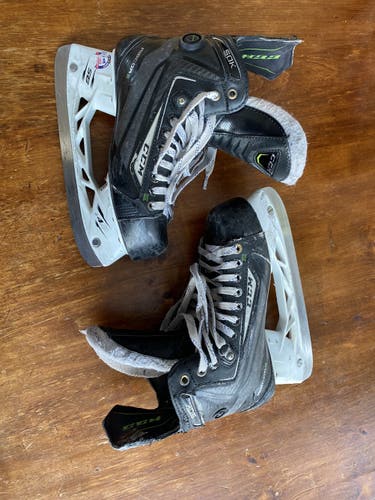 Senior CCM Regular Width  Size 6 RibCor 50K Hockey Skates