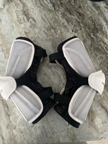 Used Large Nike Vapor Arm Pads