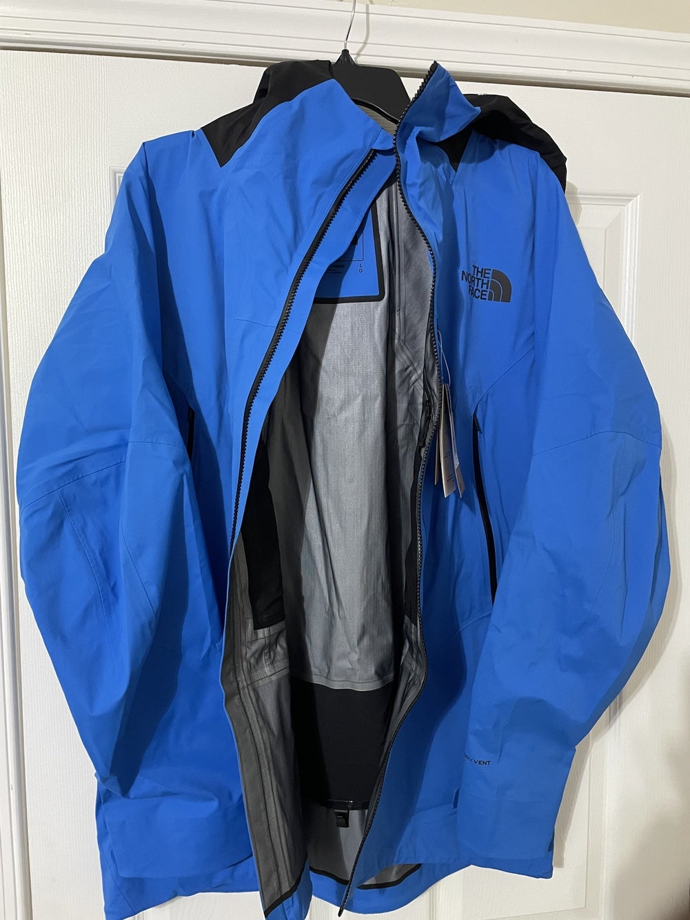The North Face Mens Shredder Dryvent Jacket, Large, New