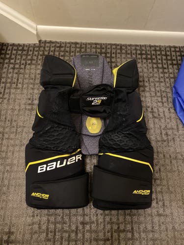 Senior Medium Bauer Supreme 2s Pro Hockey Girdle/pants