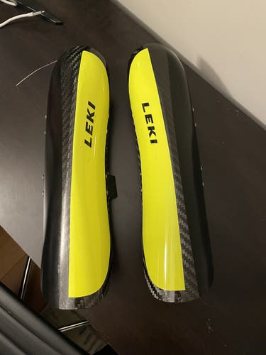 Leki World Cup Carbon Shin Guard