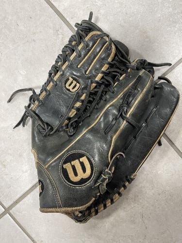 Outfield 12.75" A2000 Baseball Glove