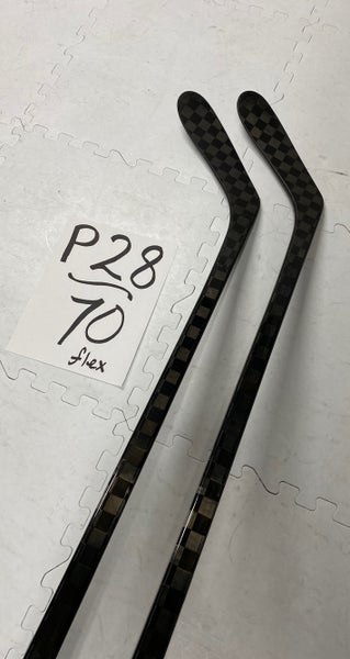 Senior(2x)P28 Left Hand 70 Flex Toe Pattern Nexus 2N Pro Hockey Stick