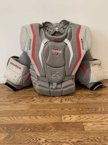 Used Medium Vaughn Ventus LT88 Goalie Chest Protector