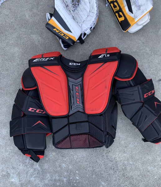 Medium CCM Extreme Flex Shield E1.9 Goalie Chest Protector