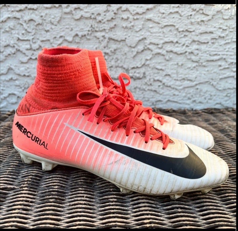 nike superfly size 5