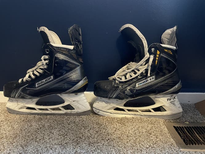 Senior Bauer Pro Stock Size 8 Supreme MX3 Hockey Skates