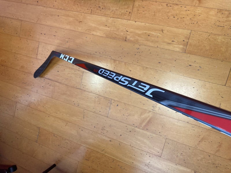 New Intermediate CCM Left Hand JetSpeed 370 Hockey Stick 65 Flex P29 Bundle of 2