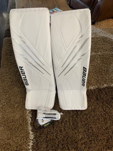 New Bauer Hyperlite Goalie Leg Pads Large