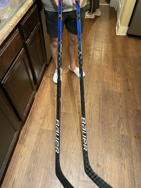 Senior Left Hand Mid Pattern Pro Stock Nexus 2N Pro Hockey Stick