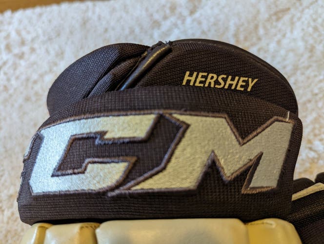 Hershey Bears Pro Stock CCM HGCL 14" Used Gloves
