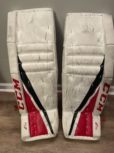 Used 30" CCM Extreme Flex E3.5 Goalie Leg Pads