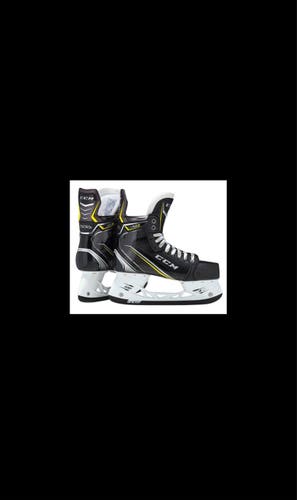 Size 4.5 CCM Super Tacks AS1 skate with Extra set of steel