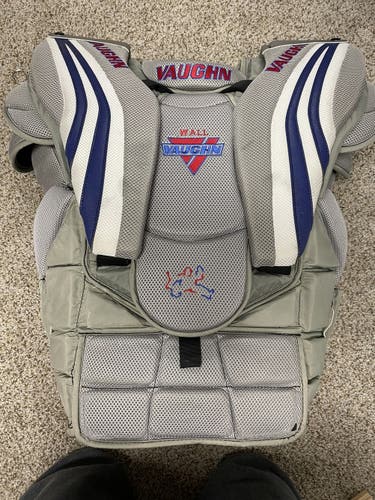 Vaughn SLR Pro Carbon chest protector