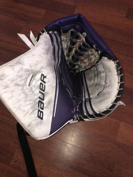 Custom Bauer 2x pro (Holy Cross) College Glove