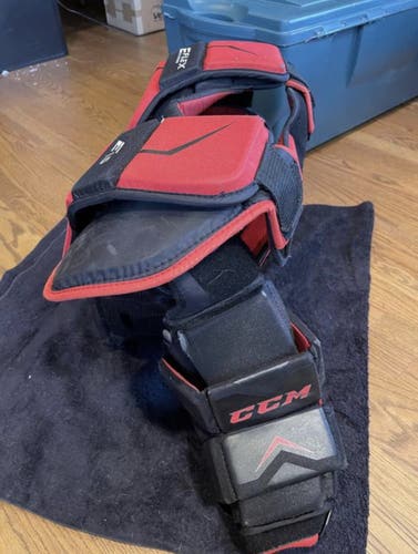 Used Junior Medium CCM Extreme Flex E1.5 Goalie Chest Protector
