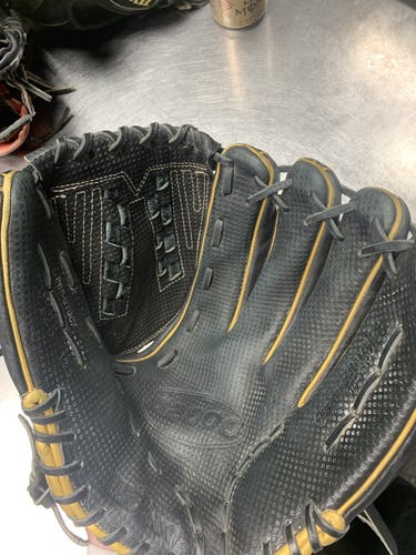 Outfield 12.5" A2000 Softball Glove