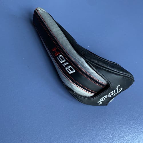 Titleist 816H hybrid golf head cover