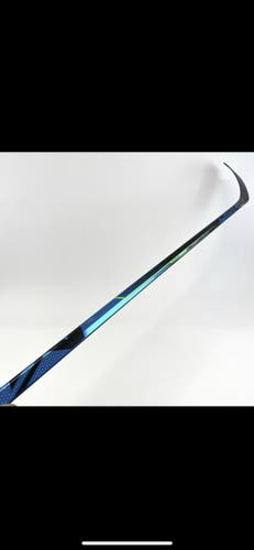 New Bauer Nexus Geo Intermediate P92 Righthanded Hockey Stick