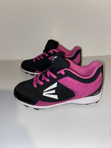 Easton 360 Softball Cleats Missy Size 3 New Without Box
