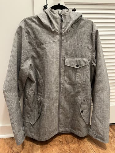 Gray Unisex Adult Used Medium Oakley Jacket