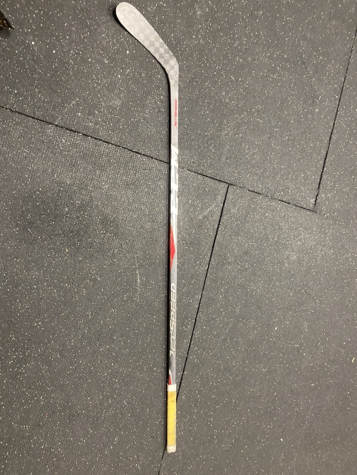 Senior Left Hand Mid Pattern JetSpeed Hockey Stick