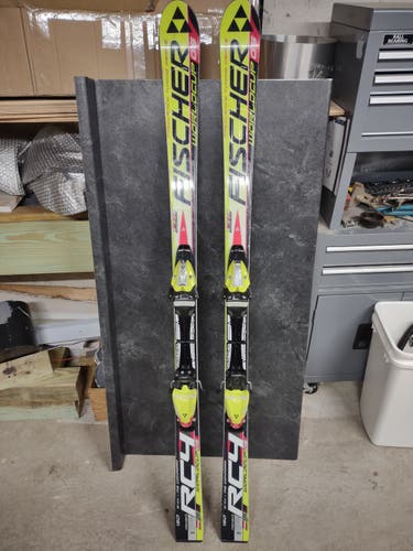 Used Fischer Racing RC4 World Cup GS Skis With Bindings Max Din 10