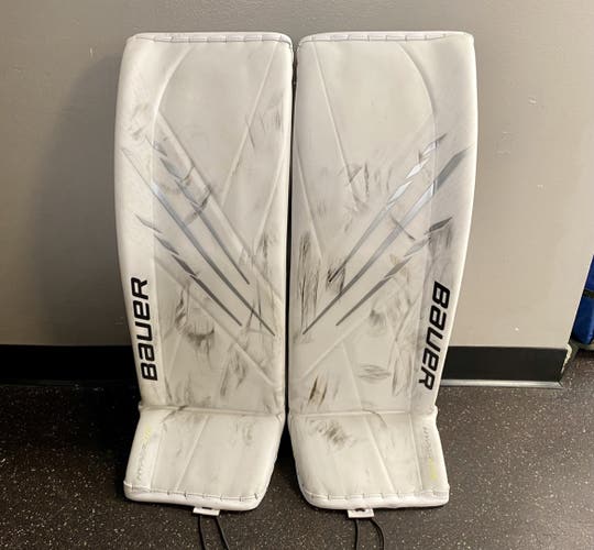 35" Bauer Pro Stock Hyperlite Goalie Leg Pads
