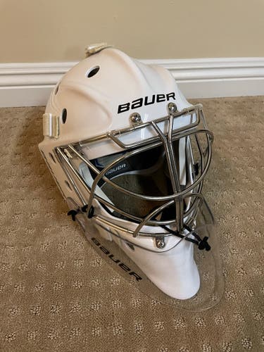 Bauer 950 Senior Non- Certified Cat Eve Goalie Mask