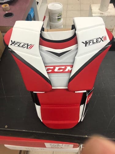 New XL CCM Y flex II Goalie Chest Protector L/XL