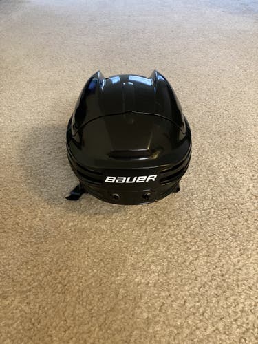 Used Medium Bauer 4500 Helmet
