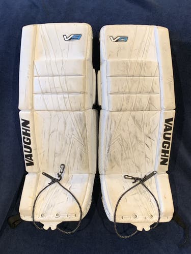 Used 28"+2" Vaughn Velocity V9 Goalie Leg Pads - Intermediate