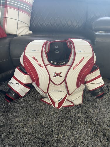 Used Medium Bauer  Vapor 1X Goalie Chest Protector