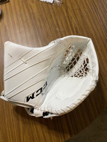 New Regular CCM EFlex 5 Pro Glove 590