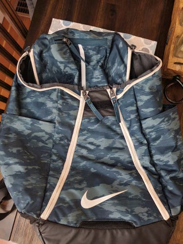 Nike elite basketball backpack