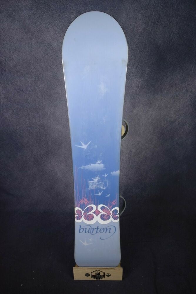 BURTON FEATHER SNOWBOARD SIZE 143 CM WITH MORROW MEDIUM BINDINGS