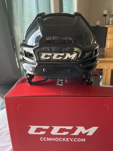 Used Large CCM Tacks 910 Helmet