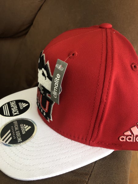 NCAA Louisville Cardinals Red Black Hat Cap Captivating Headgear