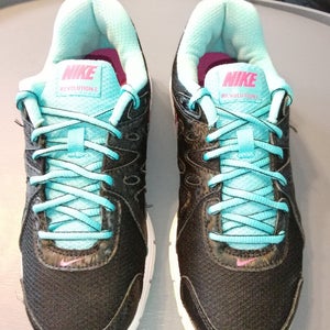 Black, Pink, Teal...womens...used...Size 7.0 (Women's 8.0) Nike Shoes