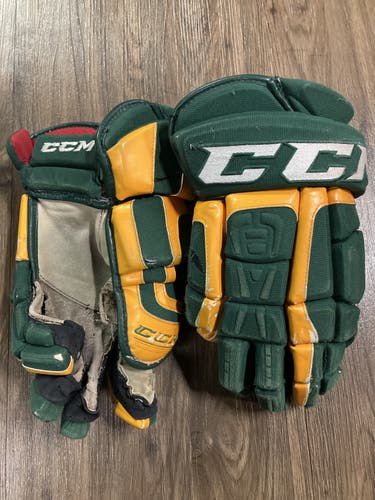 Game Used SUNY Brockport CCM Hockey Gloves