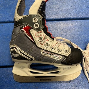 Youth Easton Regular Width  Size 9 Stealth S17 Hockey Skates