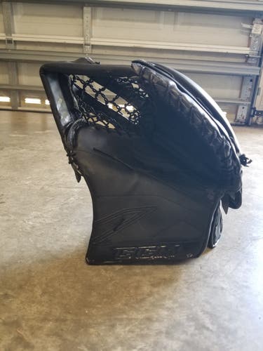 CCM P2.5 Glove (Black) / CCM 860 Blocker (Black)