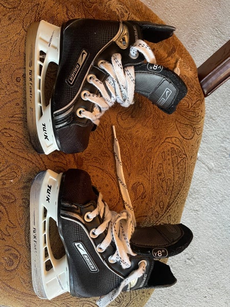 Youth Used Bauer Supreme One05 Hockey Skates Regular Width Size 8