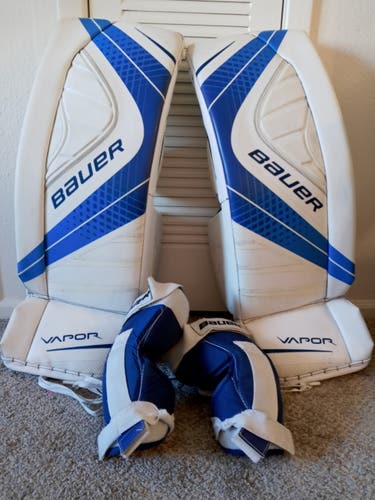 Bauer Vapor X900 Goalie Leg Pads- Senior small