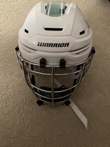 New Warrior Box lacrosse helmet(I will take stickers off)