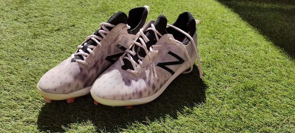 New Balance Size 11.5 (Women's 12.5) Molded Cleats New Balance High Top