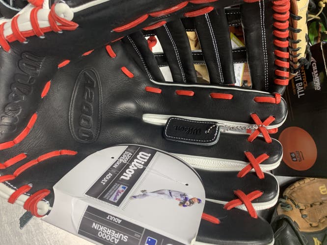 Outfield 13" A2000 Baseball Glove