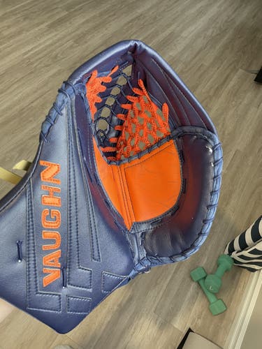 Vaughn Pro Stock Velocity VE8 Custom Goalie Glove