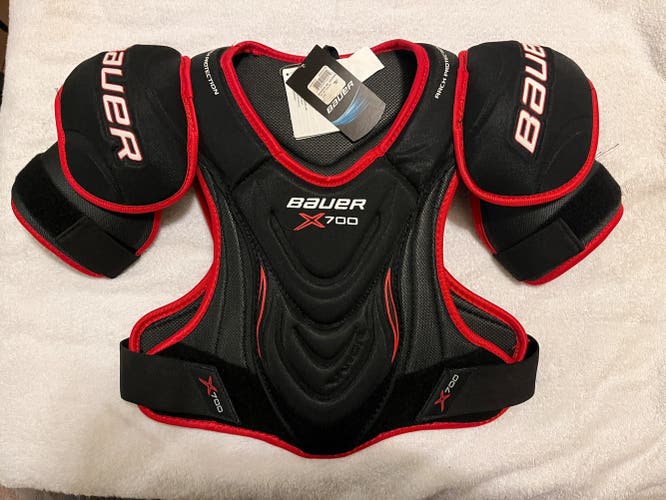 New Senior Bauer Vapor X700 Hockey Shoulder Pads Small Sm S sr